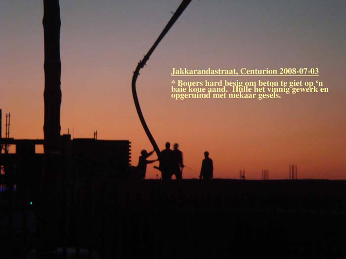 PositiefSA - Werkers gooi beton PositiefSA - Werkers gooi beton